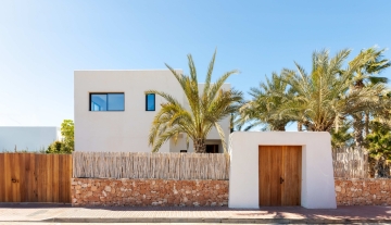 Resa Estates Ibiza finca jesus for rent longterm entrance house 1.jpg